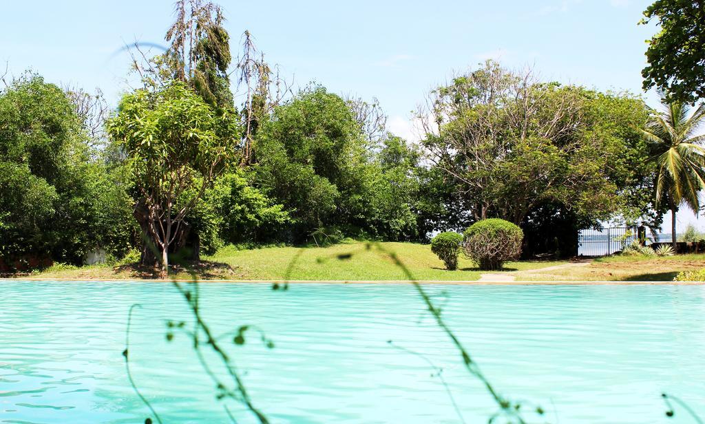City Hub Lagoon Negombo Eksteriør billede